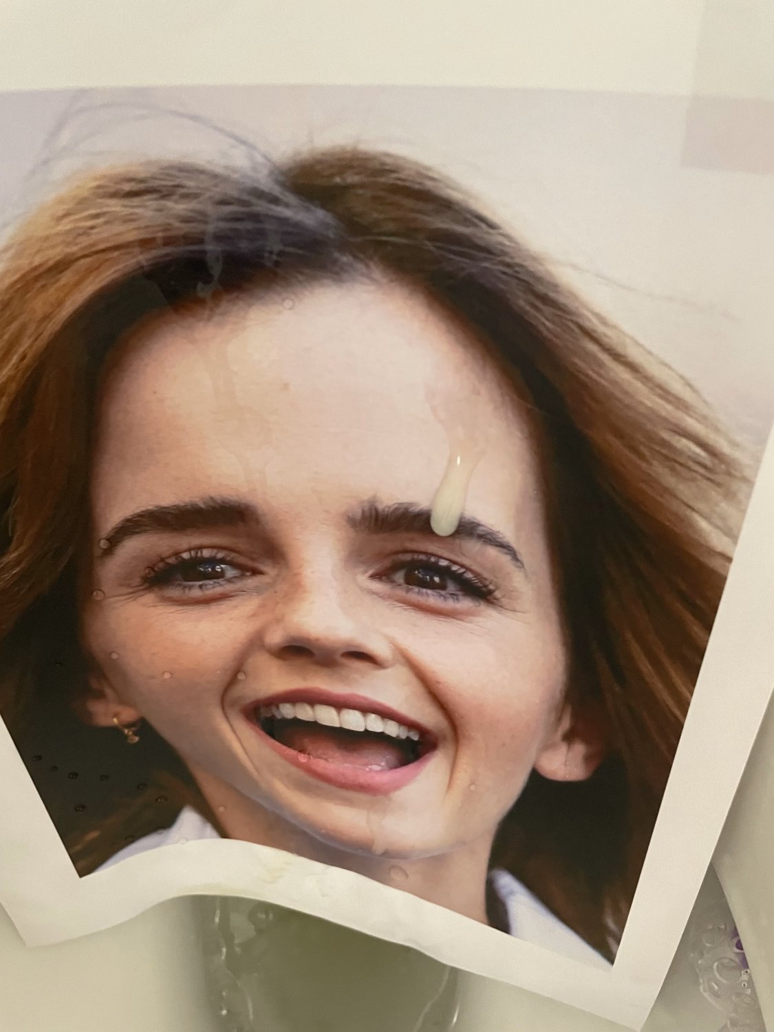 zzn2vPyM cum tribute emma watson 2 02.jpg